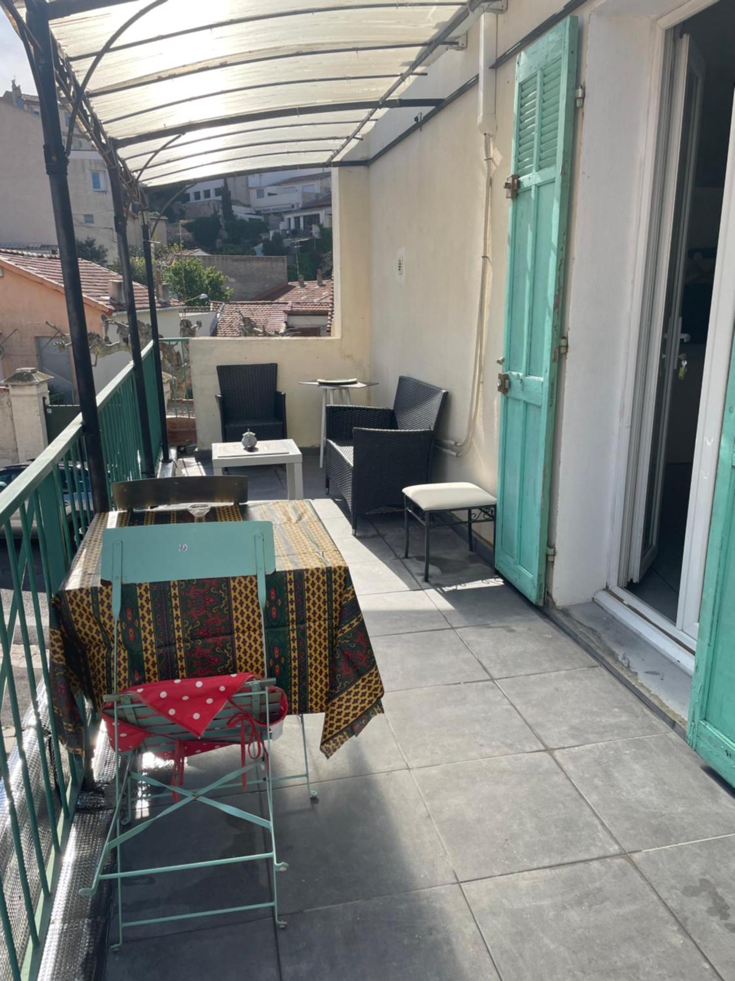 Stud Terras Ville Corniche 2 Pers Stat Gratuit Rue Modif Suivt Possib Et Accord Exclusif Marsella Exterior foto