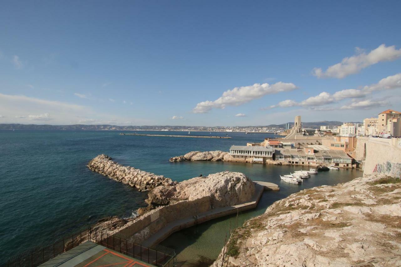 Stud Terras Ville Corniche 2 Pers Stat Gratuit Rue Modif Suivt Possib Et Accord Exclusif Marsella Exterior foto